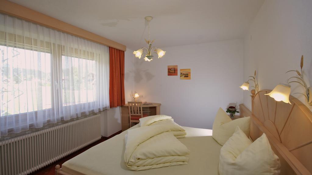 Komfort-Apartments Zufriedenheit 洛伊塔施 客房 照片