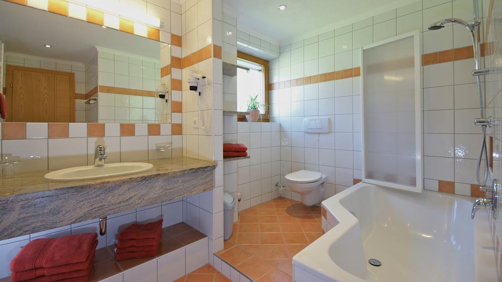 Komfort-Apartments Zufriedenheit 洛伊塔施 客房 照片